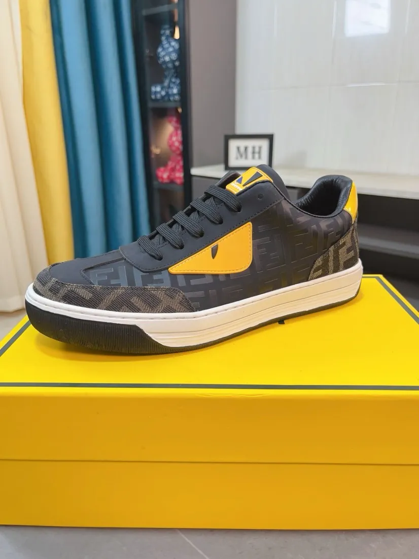 Men's Men's Shoes💰420🌹🌹[fendi] Fendi's classic and comfortable men's, this complex sneaker is made of soft calfskin➕genuine leather lining➕original ultra-light rubber material with rough outsole. This unique and light style is suitable for the casual and refined sensibility of this season. It is comfortable and natural on the feet. It is an everyday style for casual travel in autumn and winter! 38/44